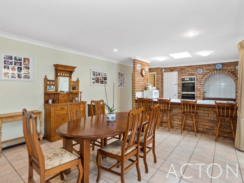 9 Bryne Place, Leeming WA 6149