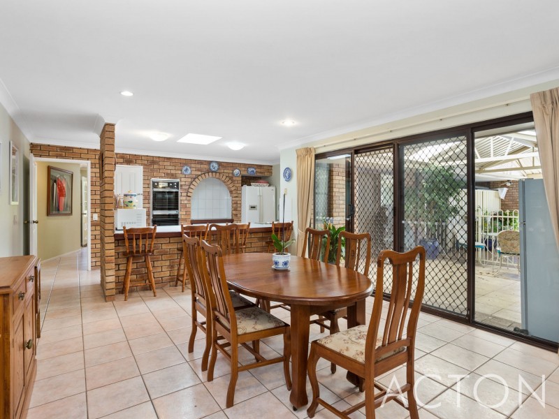 9 Bryne Place, Leeming WA 6149