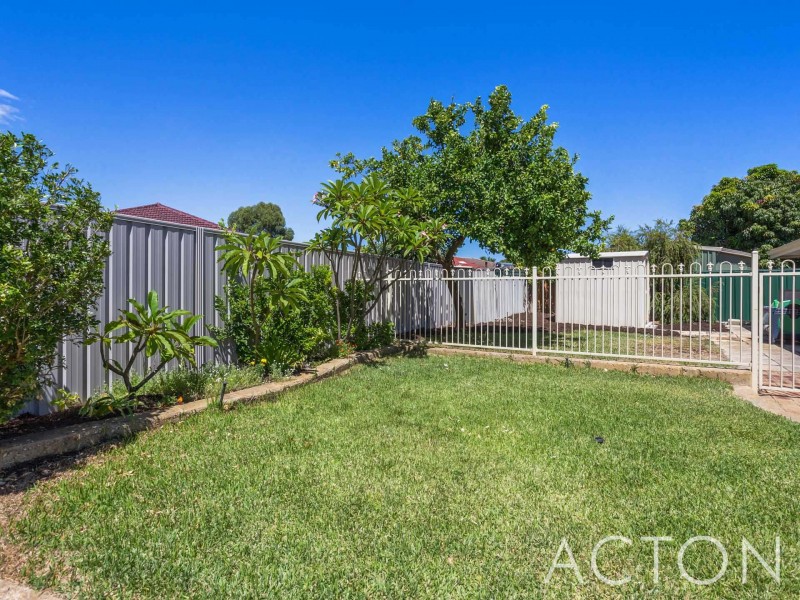 9 Bryne Place, Leeming WA 6149