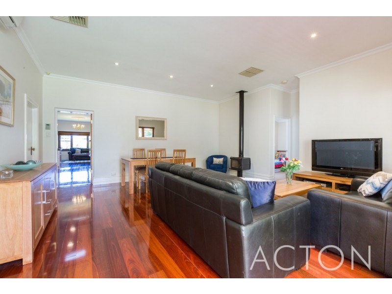 96 Pangbourne Street, Wembley WA 6014