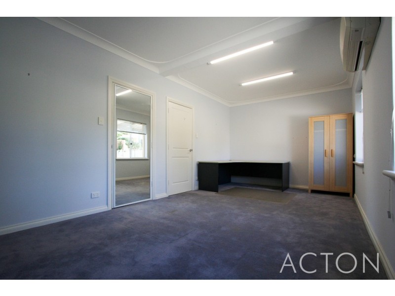 68 Philip Road, Dalkeith WA 6009