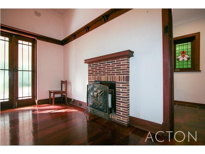 44 Gallop Road, Dalkeith WA 6009