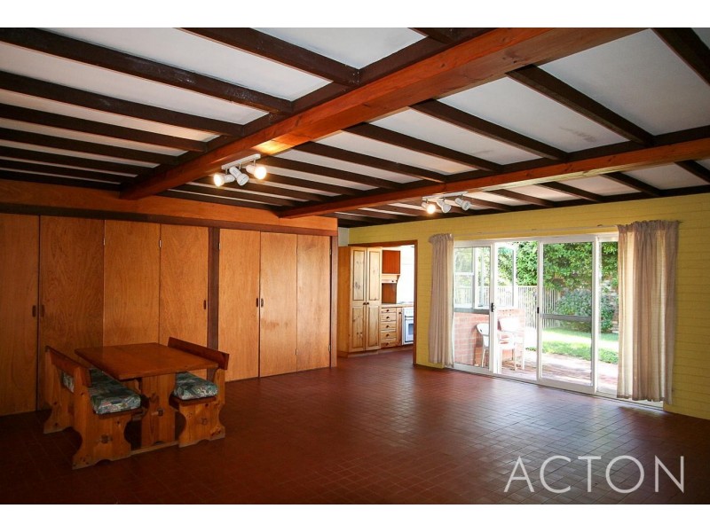 44 Gallop Road, Dalkeith WA 6009