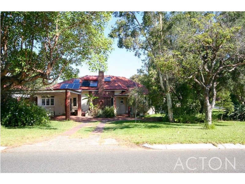 44 Gallop Road, Dalkeith WA 6009