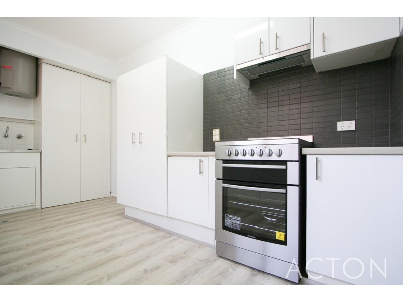 7/4 Freshwater Parade, Claremont WA 6010