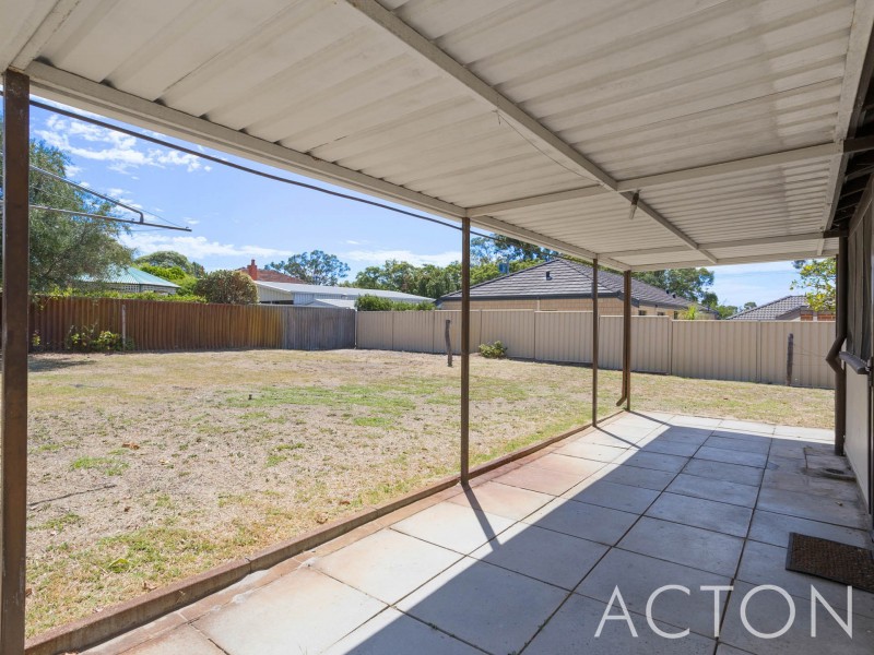 32 O’Neile Parade, Redcliffe WA 6104