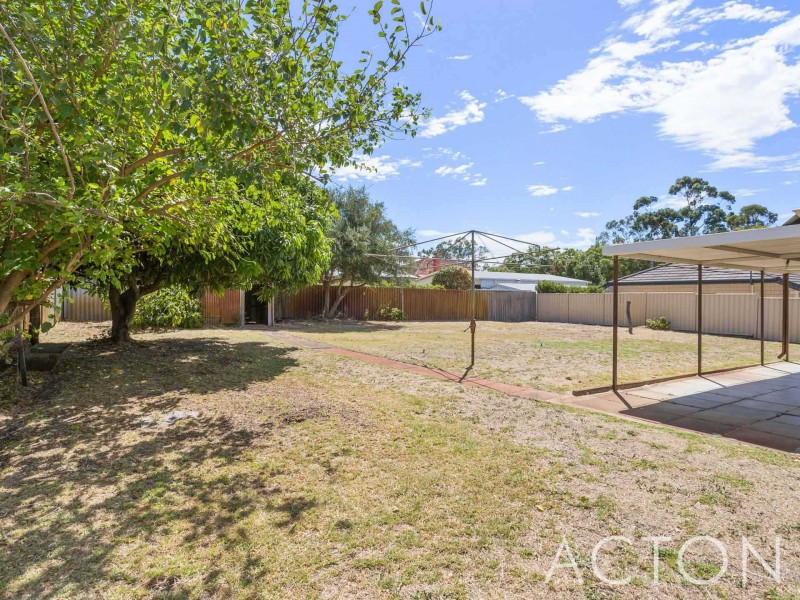 32 O’Neile Parade, Redcliffe WA 6104