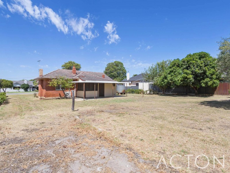 32 O’Neile Parade, Redcliffe WA 6104