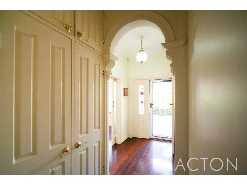 33 COLIN STREET, Dalkeith WA 6009