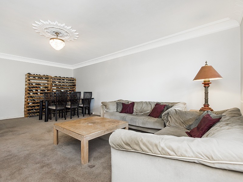 1/7 Victoria Avenue, Claremont WA 6010