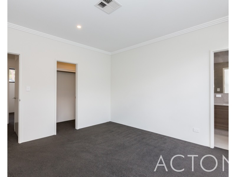 2/226 Hampden Road, Crawley WA 6009
