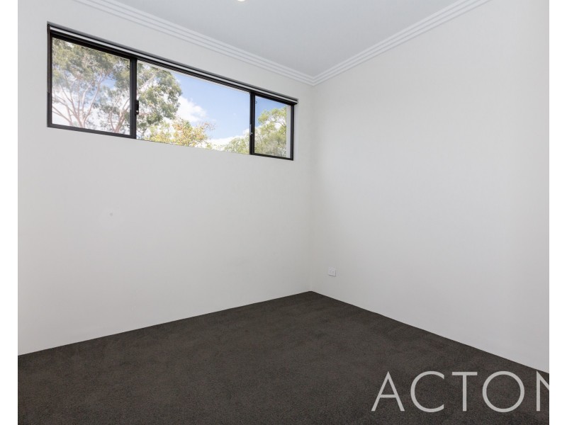 2/226 Hampden Road, Crawley WA 6009