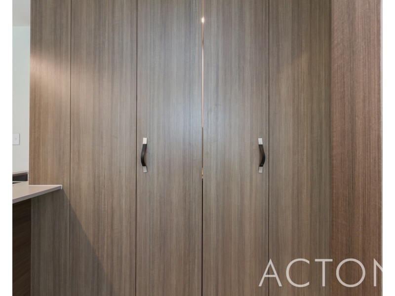 2/226 Hampden Road, Crawley WA 6009