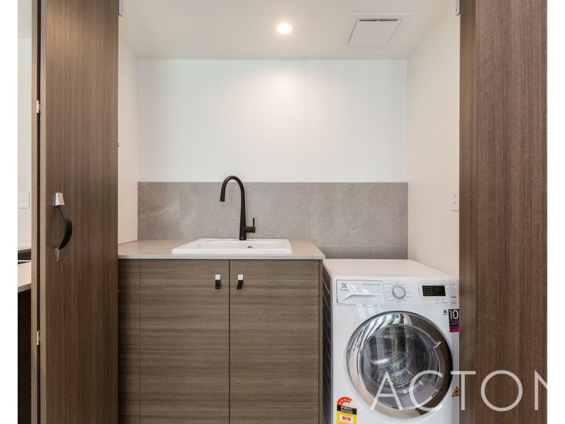 2/226 Hampden Road, Crawley WA 6009