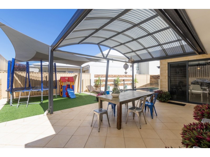 8 Milano Avenue, Stirling WA 6021