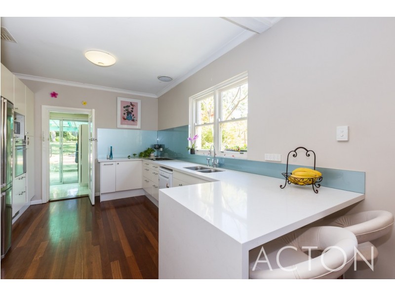 25 Dover Crescent, Wembley Downs WA 6019