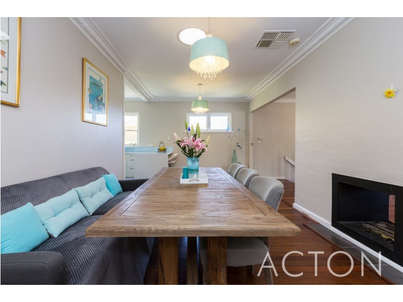 25 Dover Crescent, Wembley Downs WA 6019