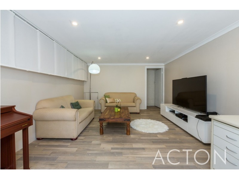 25 Dover Crescent, Wembley Downs WA 6019