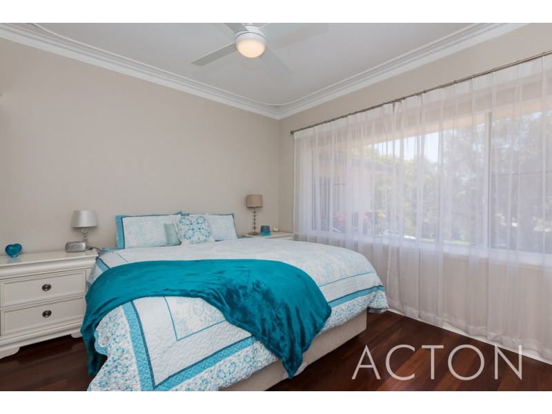 25 Dover Crescent, Wembley Downs WA 6019