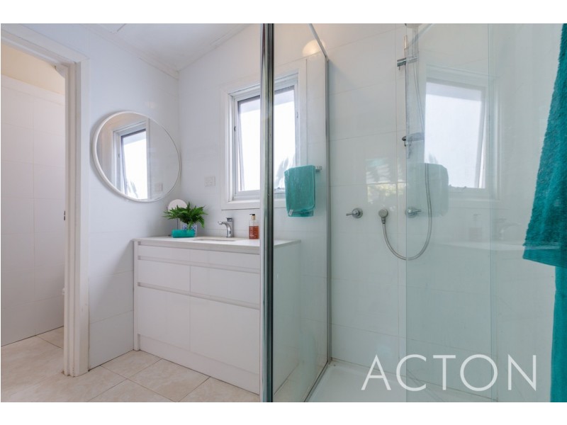 25 Dover Crescent, Wembley Downs WA 6019