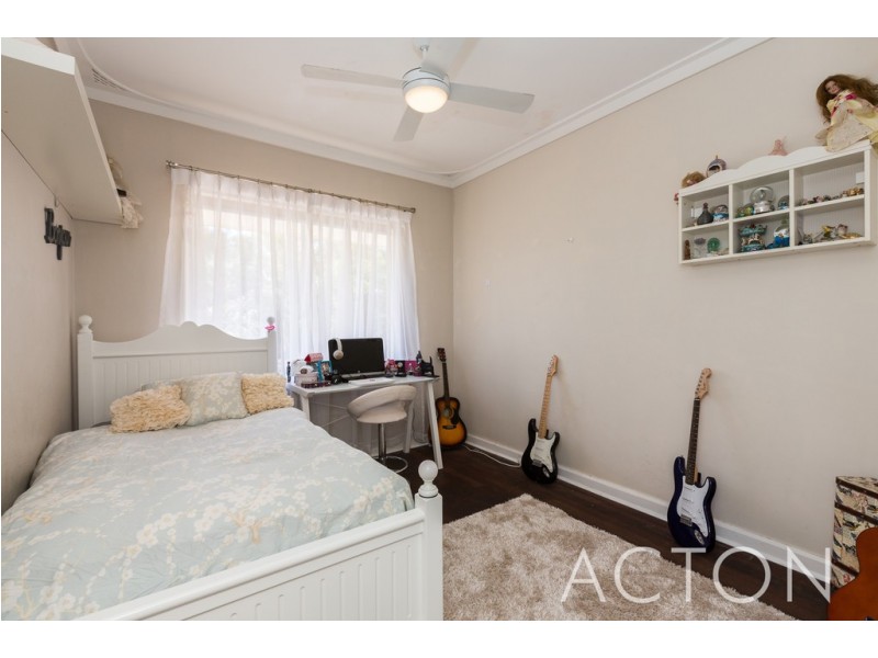 25 Dover Crescent, Wembley Downs WA 6019