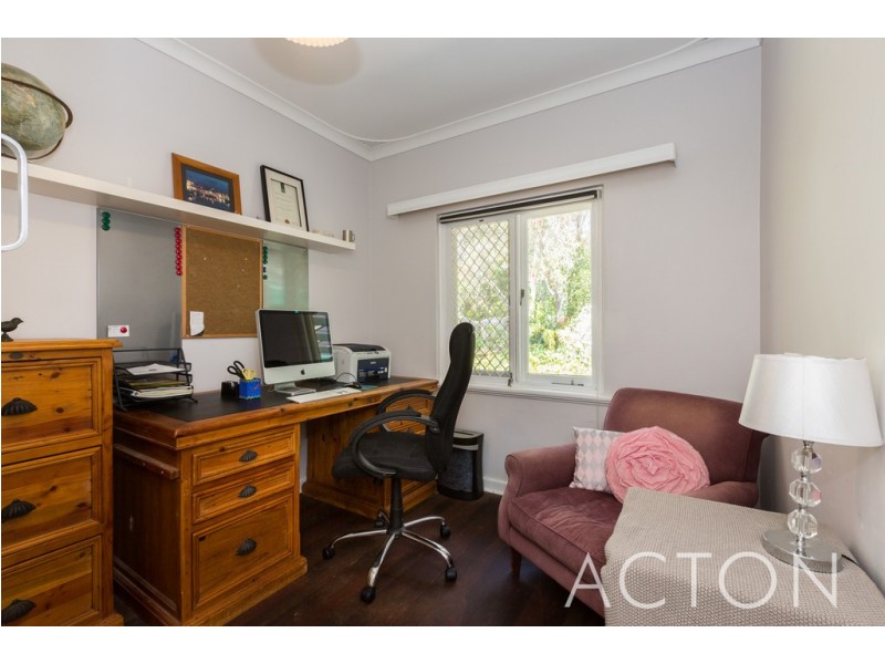 25 Dover Crescent, Wembley Downs WA 6019