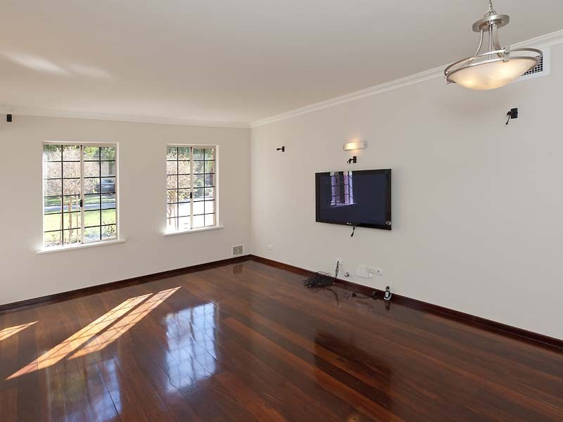 26 NANDINA AVENUE, Mount Claremont WA 6010