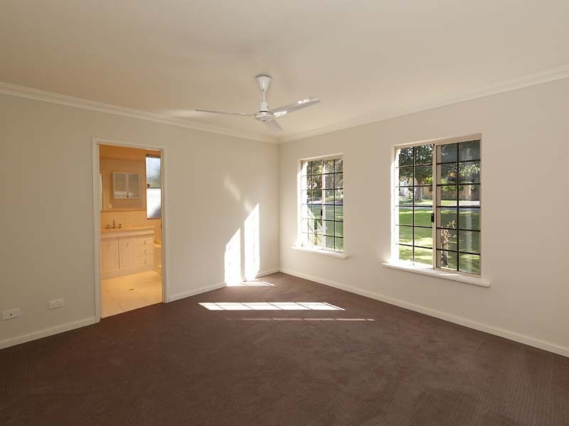 26 NANDINA AVENUE, Mount Claremont WA 6010