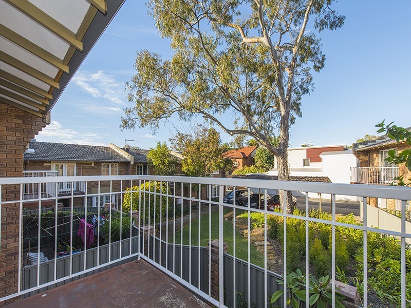 8/36 Megalong Street, Nedlands WA 6009