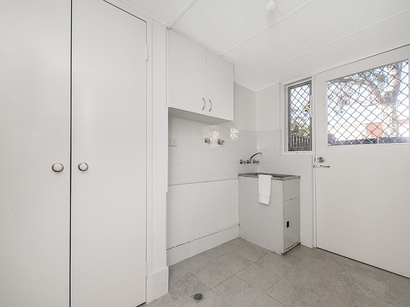 8/36 Megalong Street, Nedlands WA 6009