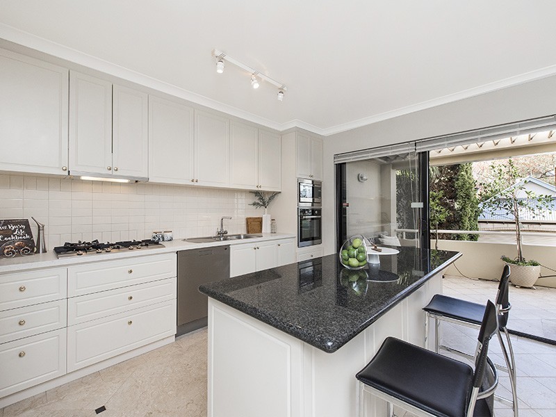 56 Henry Street, Fremantle WA 6160