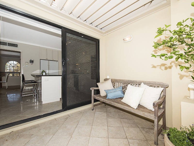 56 Henry Street, Fremantle WA 6160
