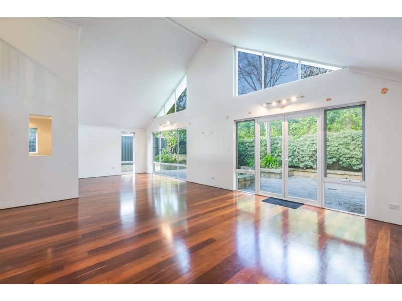 26 Camelia Avenue, Mount Claremont WA 6010