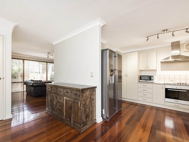 8/615 Hay Street, Jolimont WA 6014