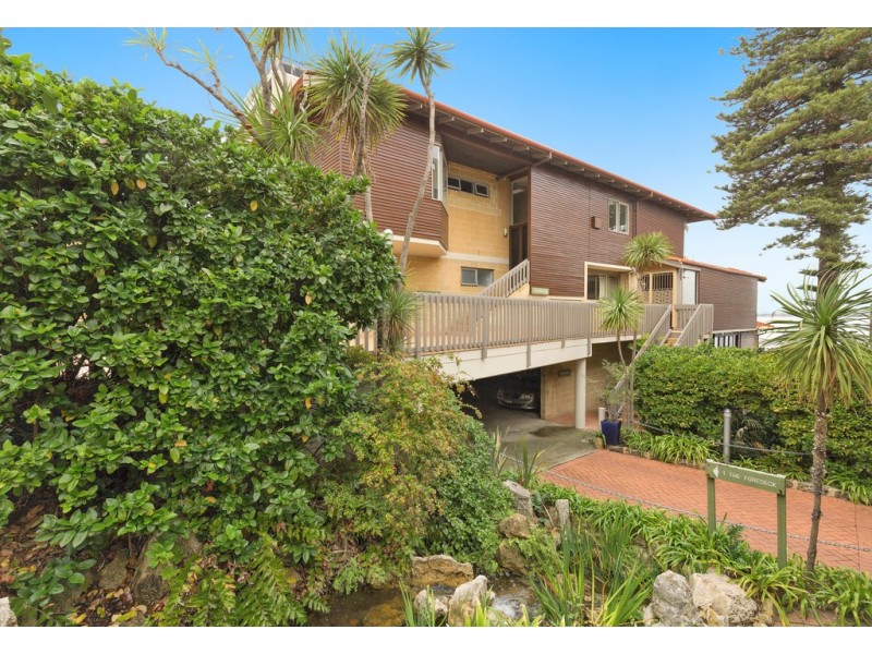 4F/10 Mounts Bay Road, Crawley WA 6009