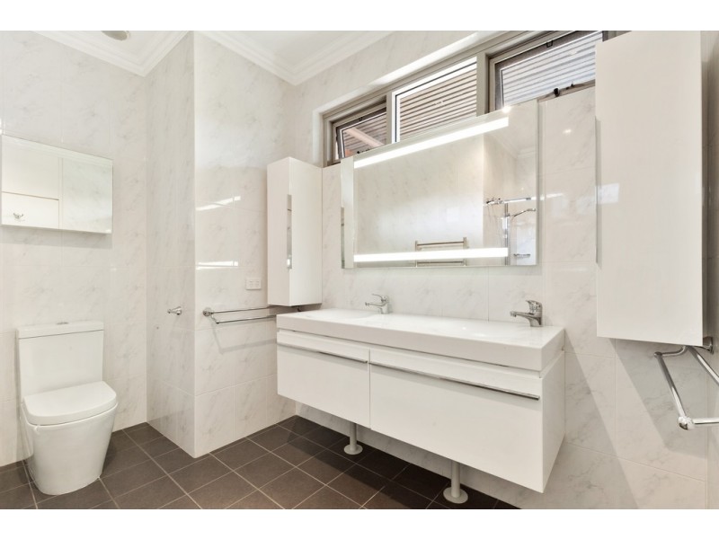 4F/10 Mounts Bay Road, Crawley WA 6009