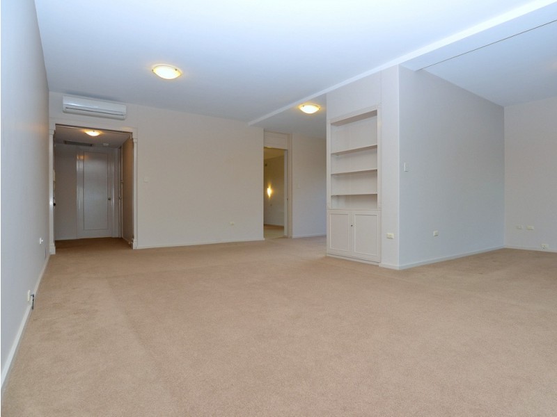 5/2 Bindaring Parade, Claremont WA 6010