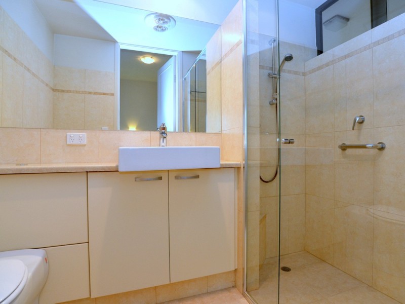 5/2 Bindaring Parade, Claremont WA 6010