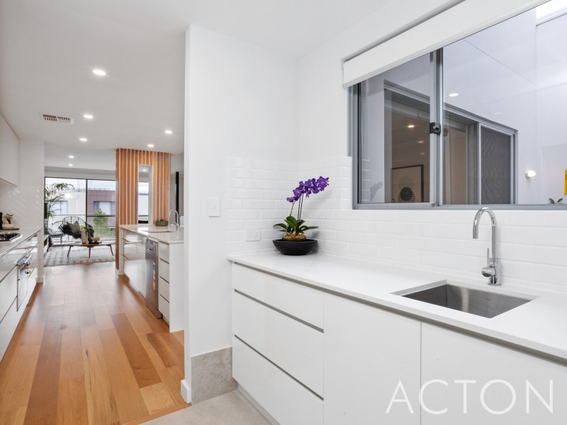 11 Destiny Lane, Floreat WA 6014