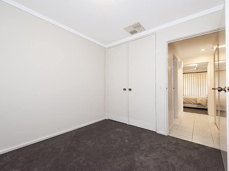 4/7 Park Street, Como WA 6152