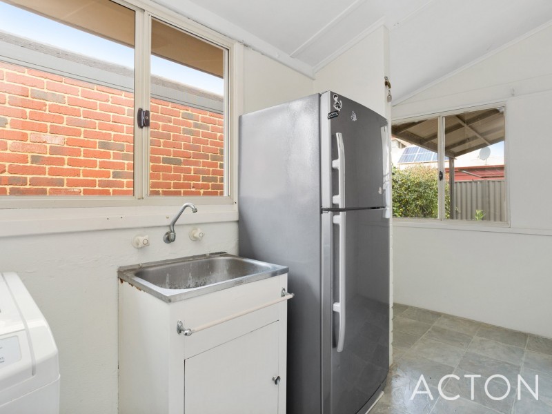 86 Broun Avenue, Embleton WA 6062