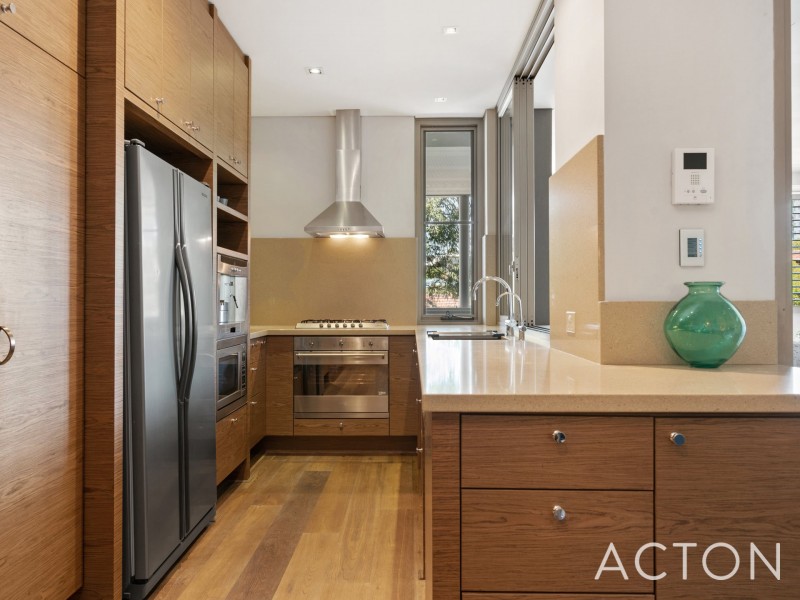 209 40 St Quentin Ave, Claremont WA 6010