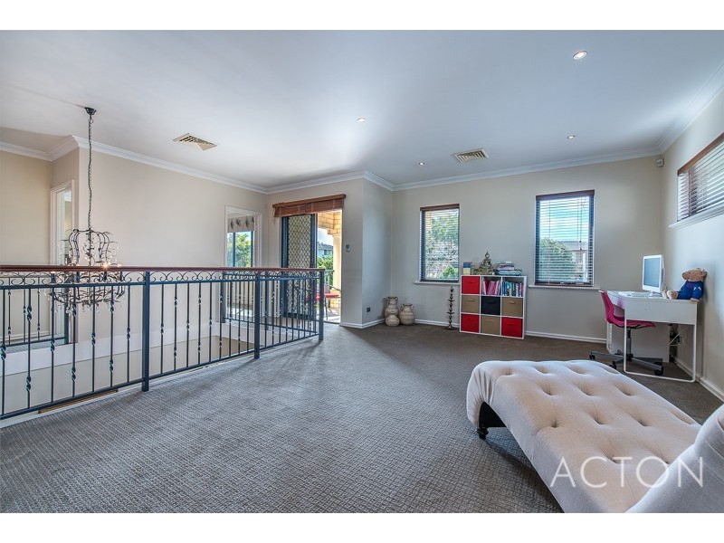 12 Lutey Road, Attadale WA 6156