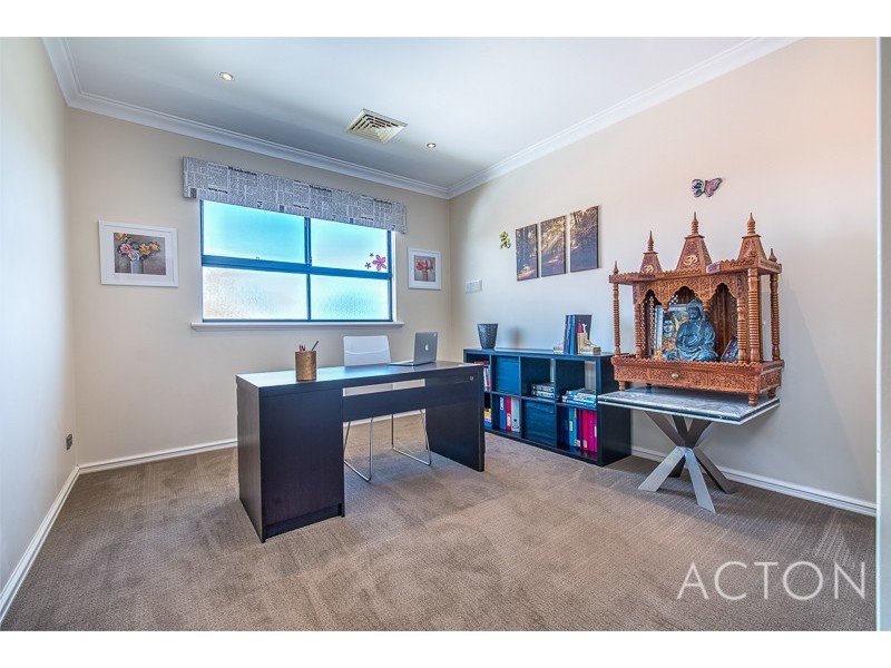 12 Lutey Road, Attadale WA 6156