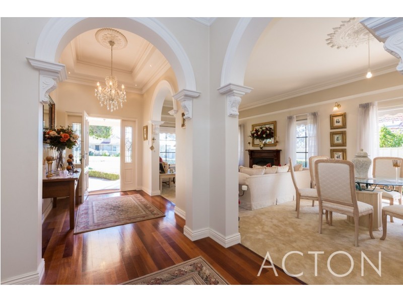 34 Howes Crescent, Dianella WA 6059