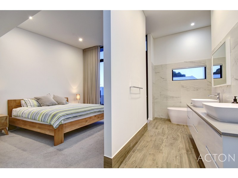 13 Tomlinson Boulevard, Floreat WA 6014