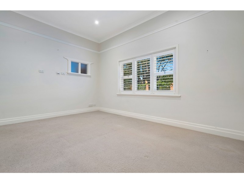 19 Taylor Road, Nedlands WA 6009