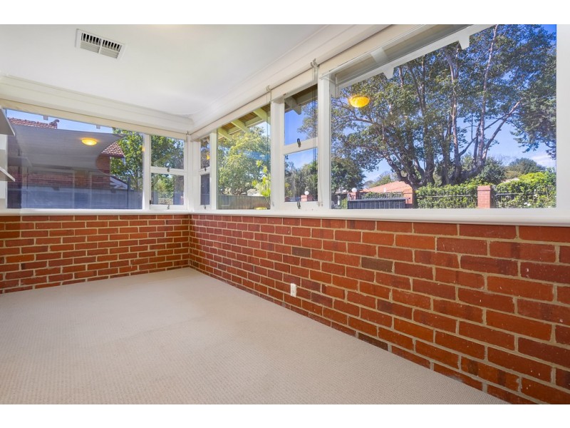 19 Taylor Road, Nedlands WA 6009