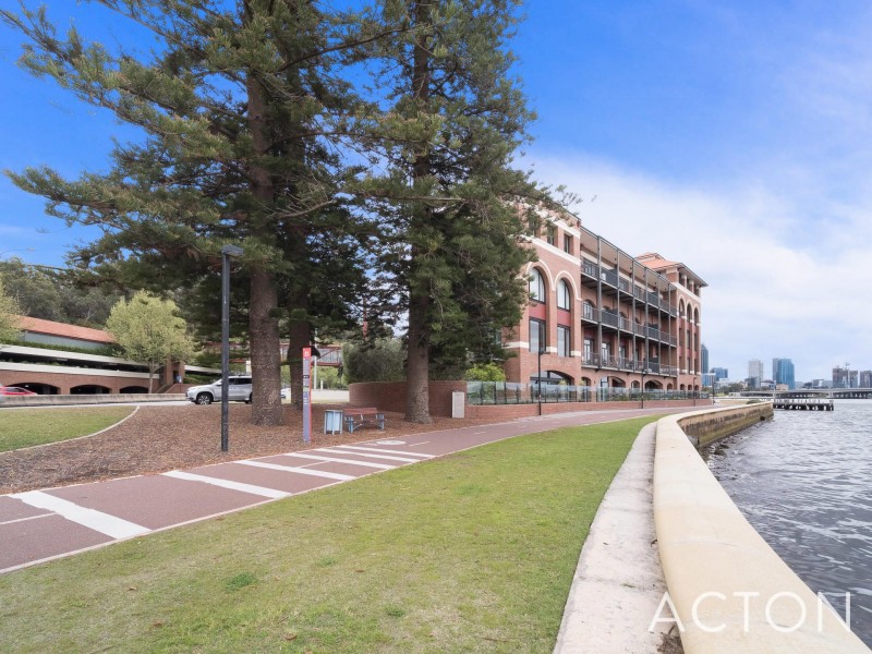 204/173 Mounts Bay Road, Perth WA 6000