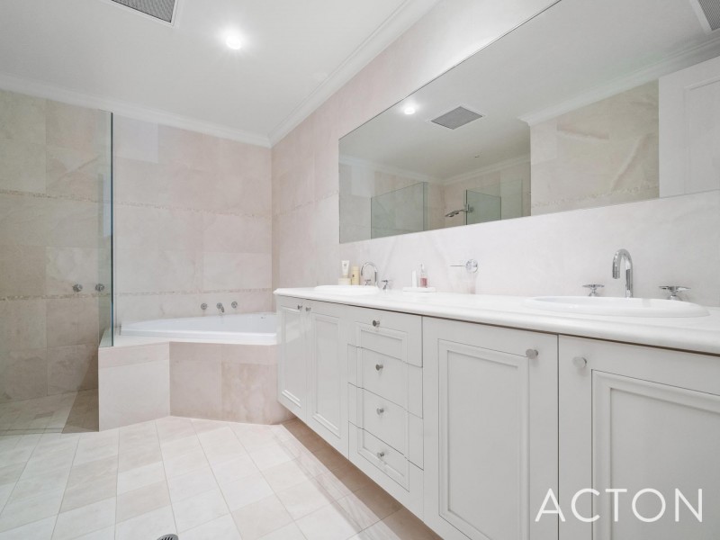 204/173 Mounts Bay Road, Perth WA 6000